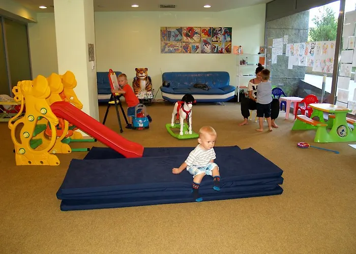 Kamenec 4* キテン