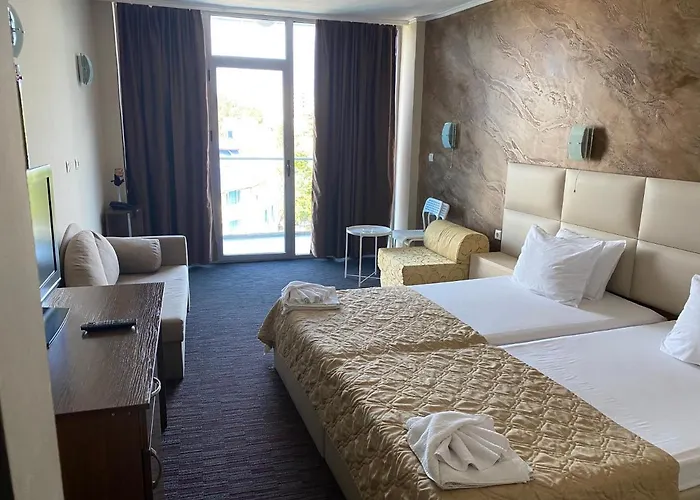 ホテル Kamenec 4*