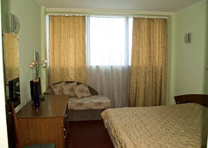 Kamenec ホテル キテン