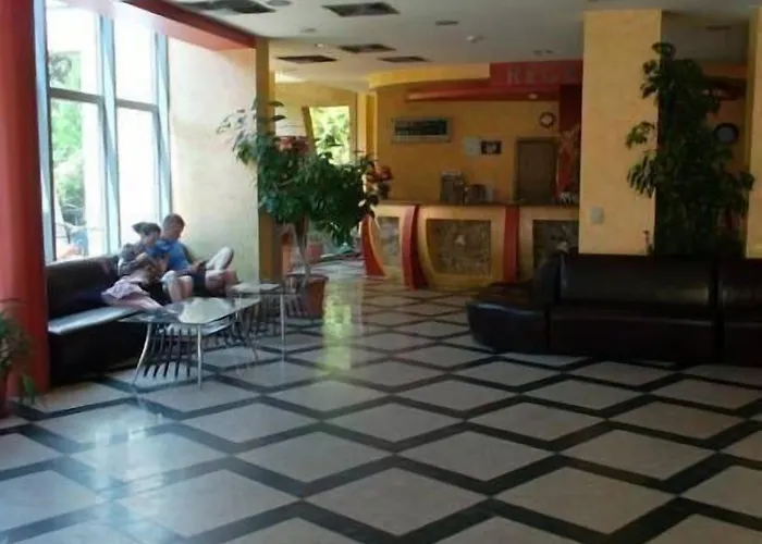 ホテル Kamenec キテン