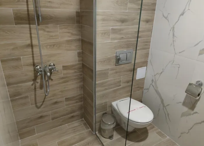 ホテル Kamenec キテン