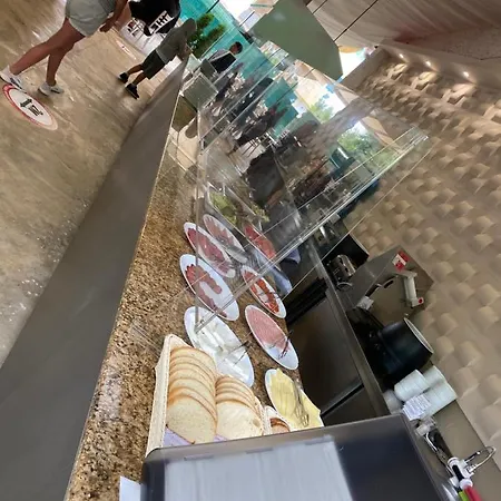 Отель Kamenec