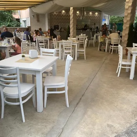 Kamenec Отель 4*