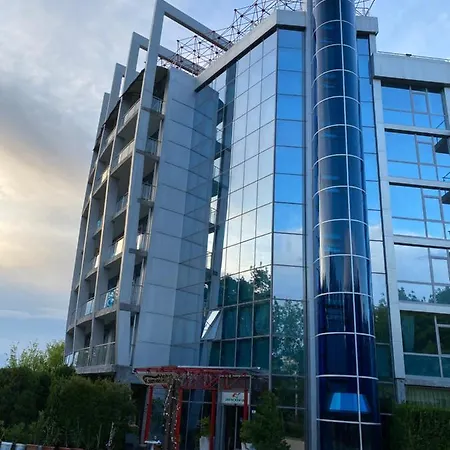 Отель Kamenec 4*