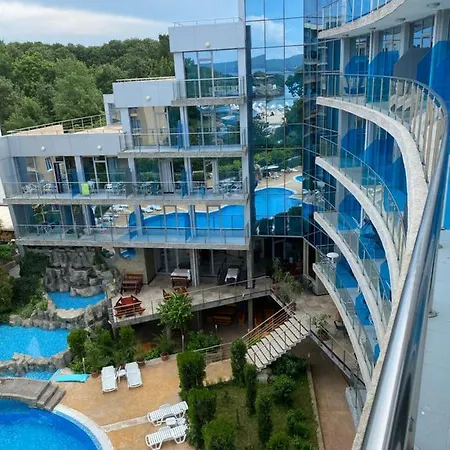 Ξενοδοχείο Kamenec 4*