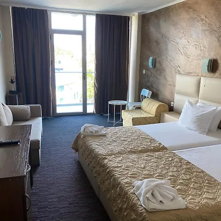 Отель Kamenec 4*