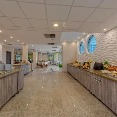 Kamenec Hotel 4*