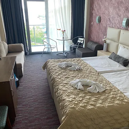 Kamenec Hotel 4*
