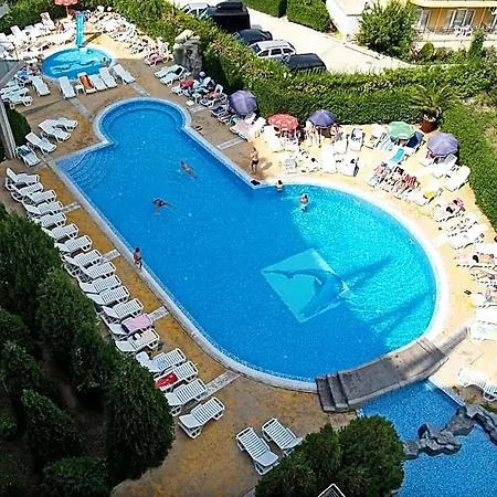 Szálloda Kamenec 4*
